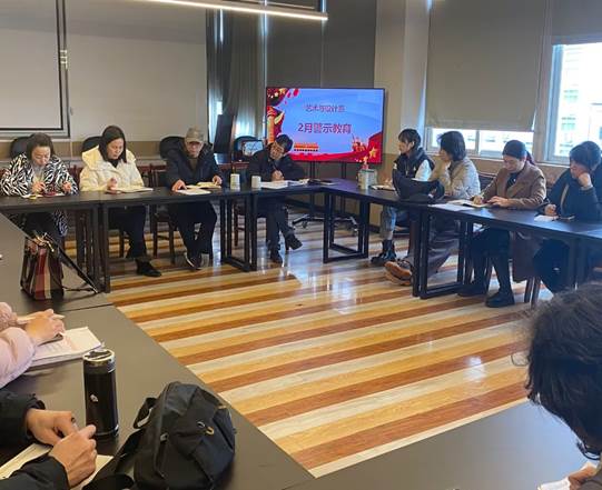 会议室里的人们AI 生成的内容可能不正确。