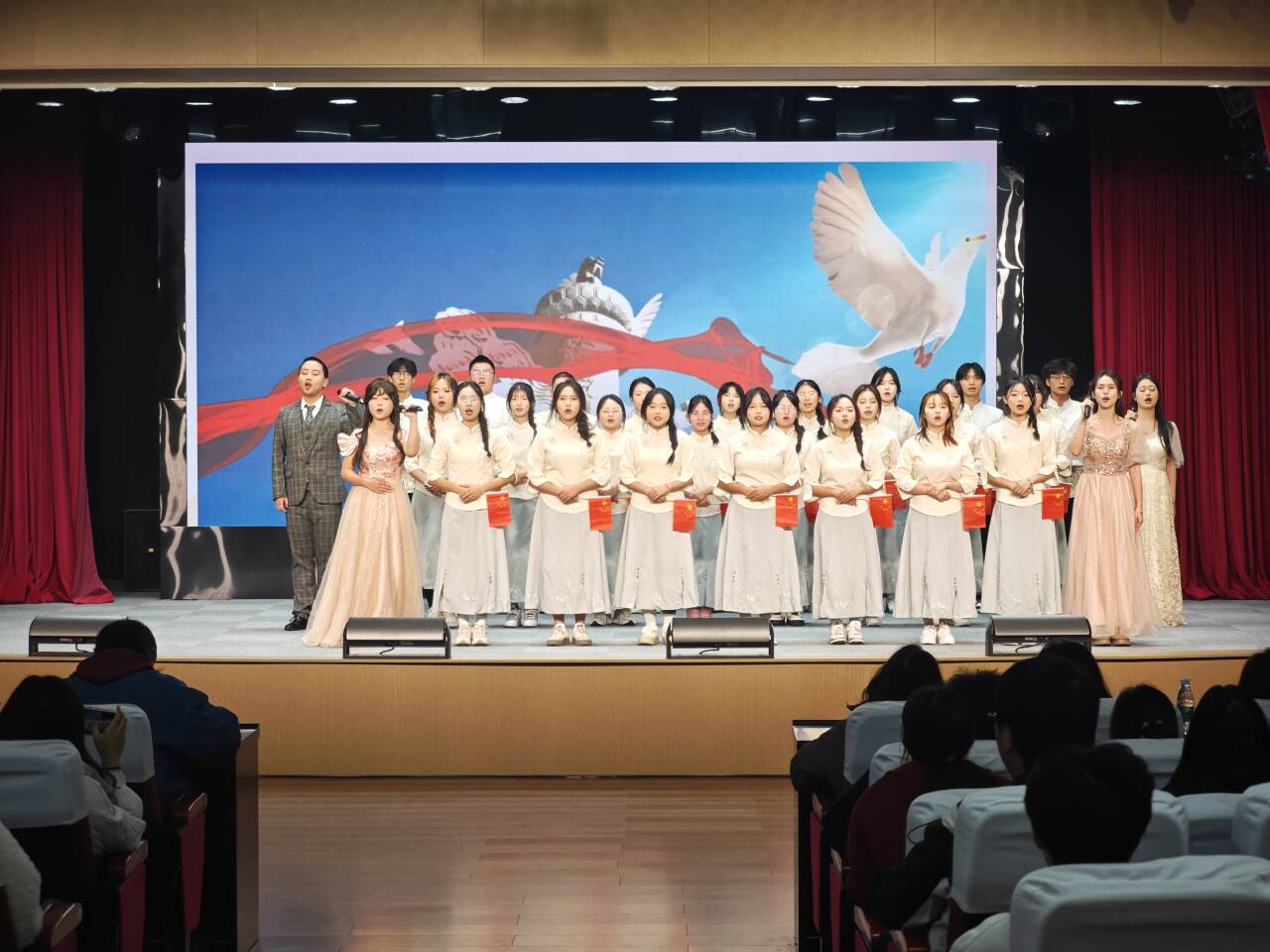 de2a98b1c6b83af5dc7254ab6720f34c_720