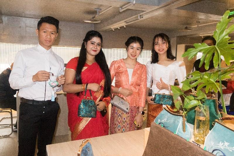 园内体验2_$1574842913722051726.jpg 园内体验2.jpg