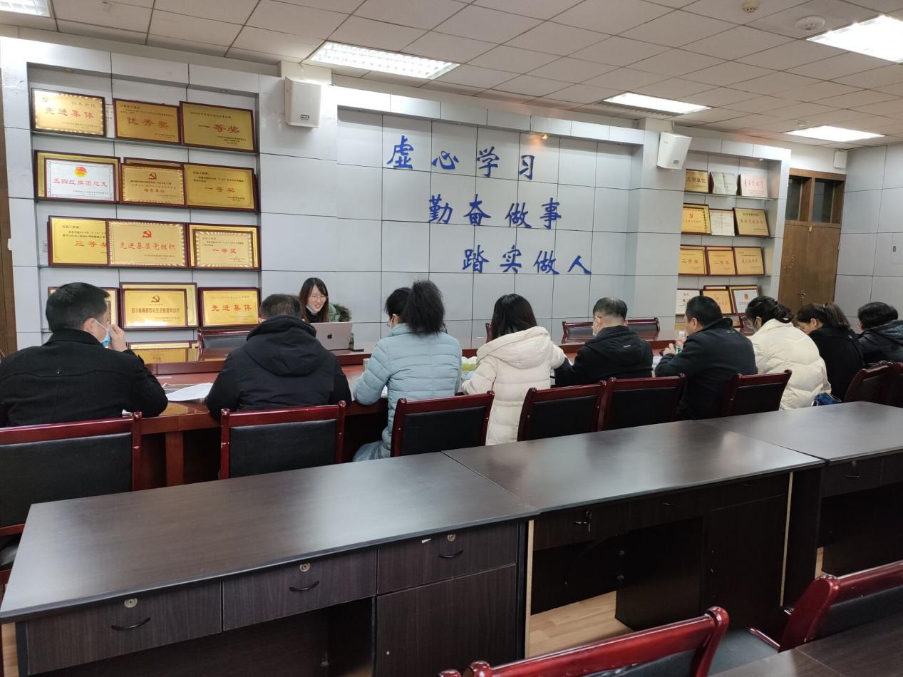 18B46D6EBE38F70AFA448C7D0AEE4EB4