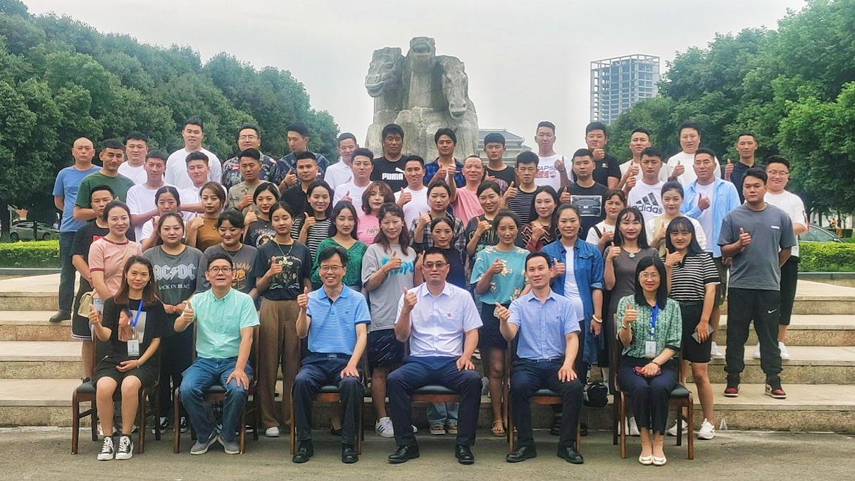 1a430ff81e904f83a081cf3fbbc73fd